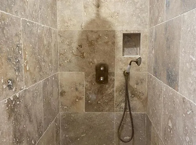 De Charme Avec Piscine * סוטה