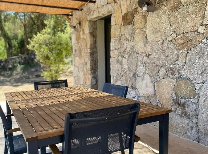 וילה De Charme Avec Piscine סוטה