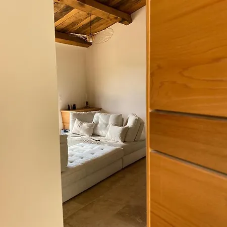 Villa De Charme Avec Piscine *