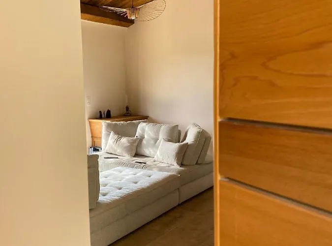 Villa De Charme Avec Piscine *